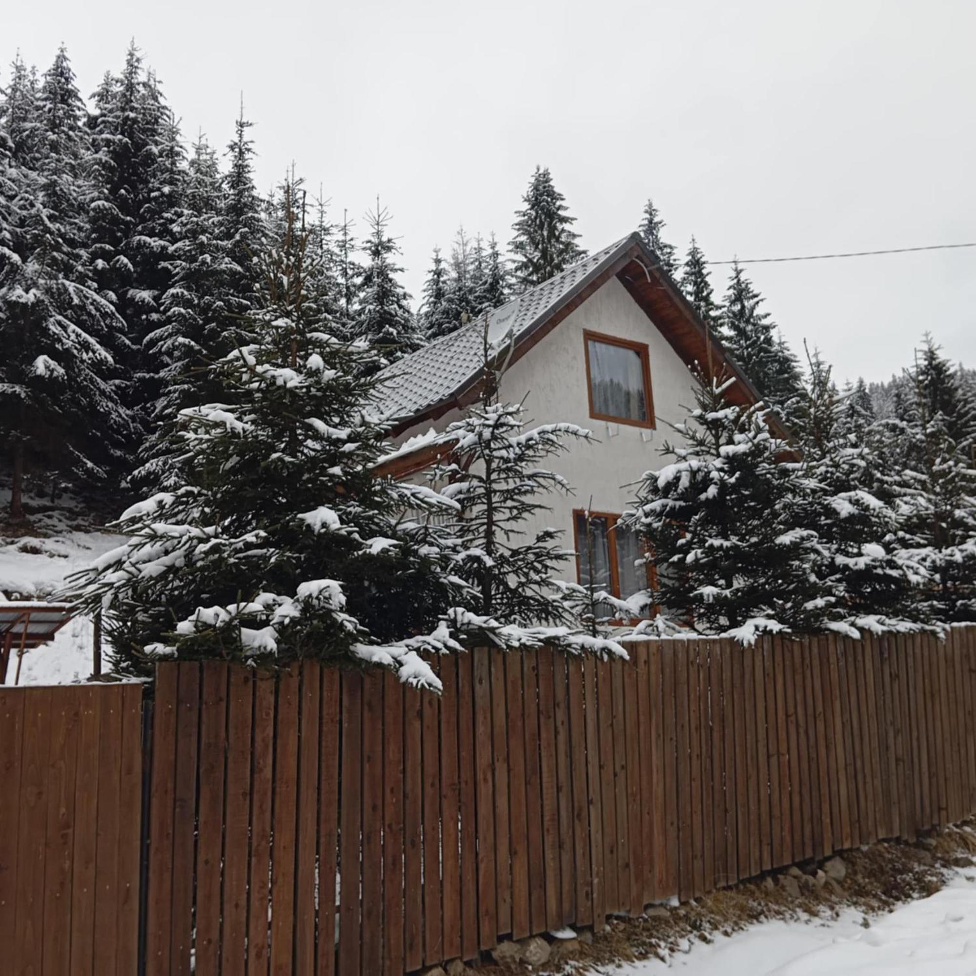 Csillag Kulcsoshaz Villa Георгени Екстериор снимка